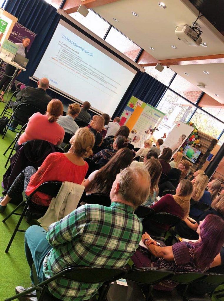 ergoway ergonoomika töö ergonoomiline sadultool tool arvuti ergonoom eesti ergolaud töökoht kontor mugav tervislik triinu sirge ergo spark demo