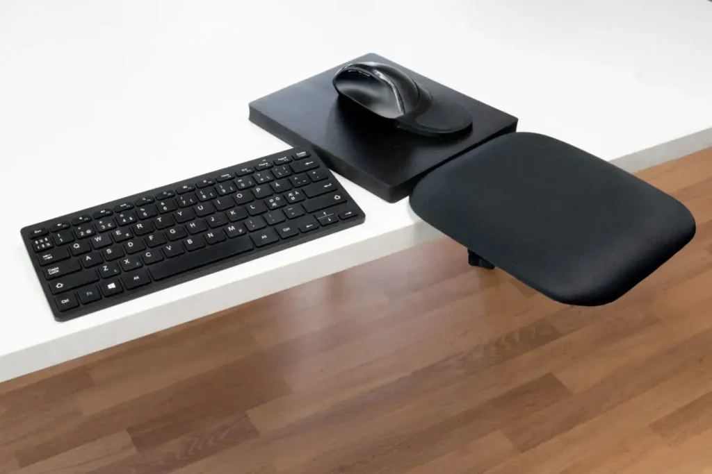 Sujuv üleminek horisontaalselt vertikaalsele hiirele aitab vähendada küünarvarre valu