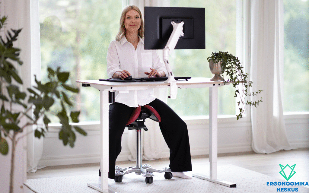 Kontoritool vs sadultool
